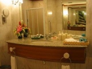 Rachaphruk Grand Hotel Накхонратчасима Экстерьер фото