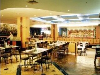Rachaphruk Grand Hotel Накхонратчасима Экстерьер фото